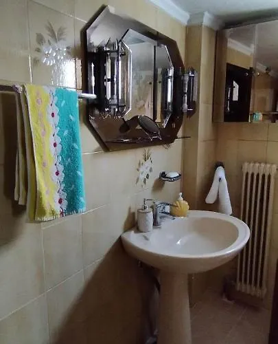 Apartament Savvas *